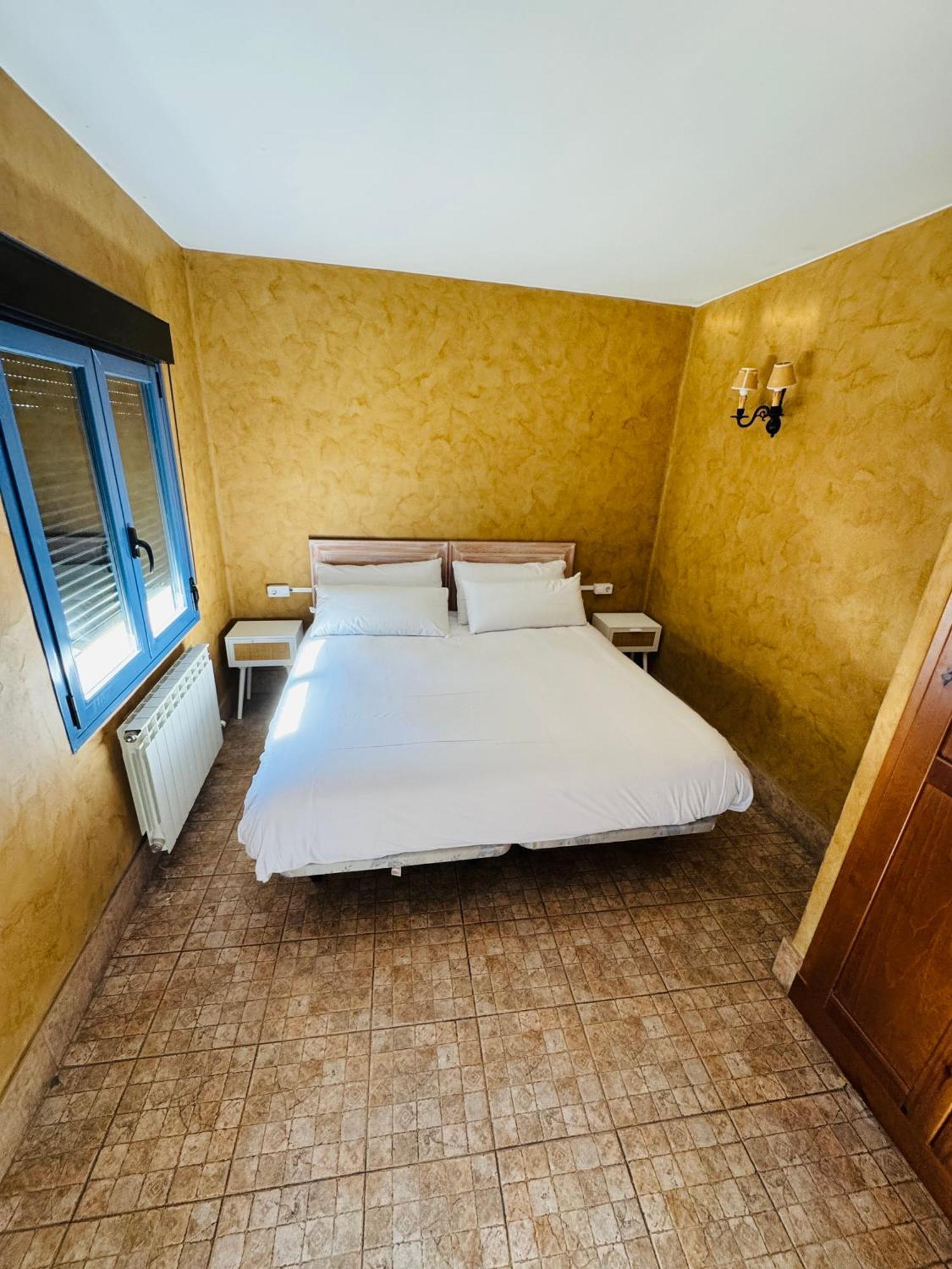 Hostal Nau Pradets Vielha Eksteriør bilde